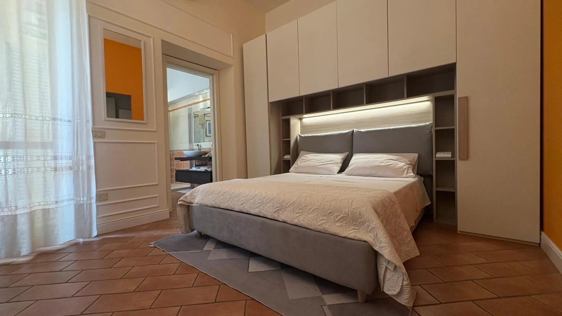 Indipendent Studio Apartment With Terrace - Parking Florencie