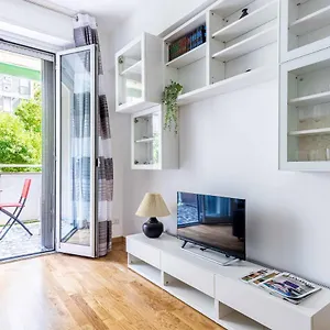 Joivy Adorable Flat With Balcony Appartamento Milano