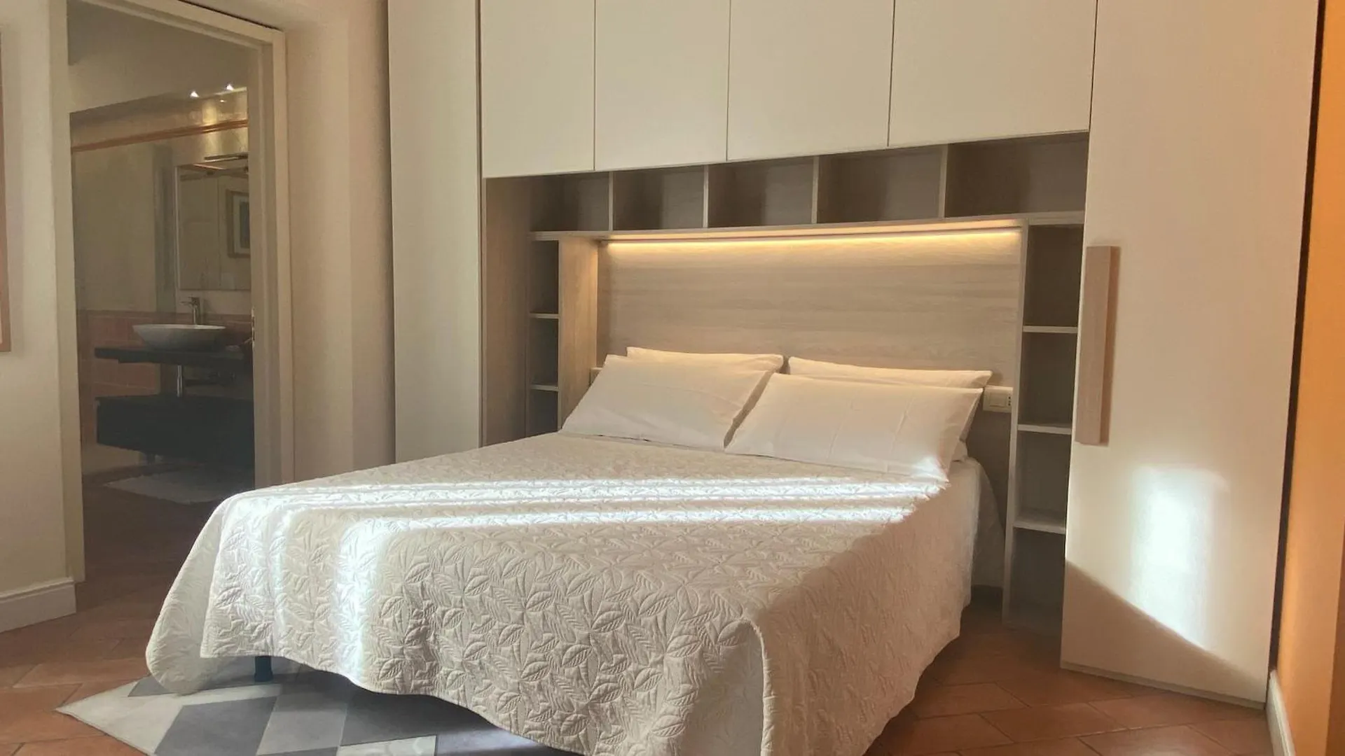 Indipendent Studio Apartment With Terrace - Parking Florence 0*,  Italy
