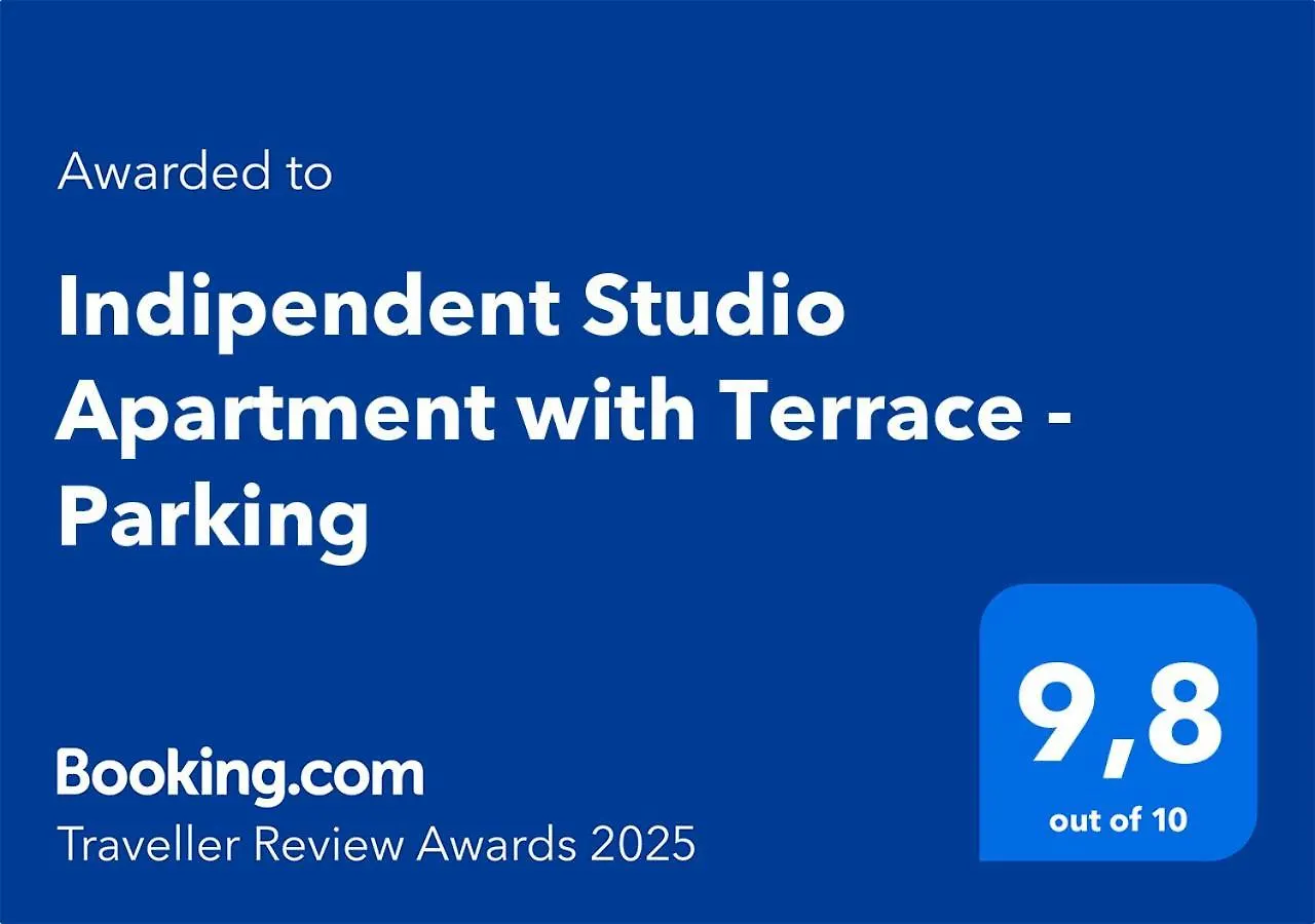 Indipendent Studio Apartment With Terrace - Parking Florence
