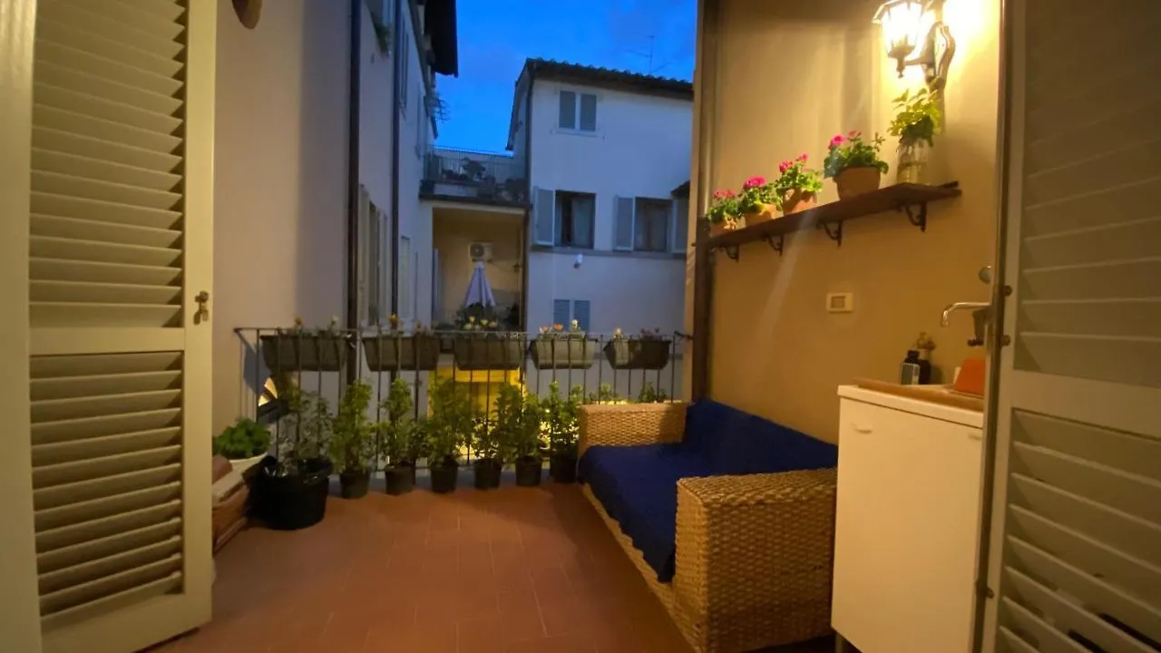 Indipendent Studio Apartment With Terrace - Parking Florence